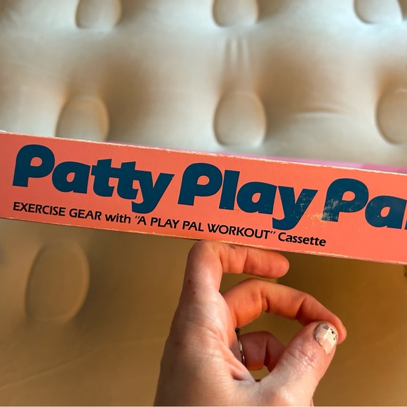 Patty play pal in box - Picture 2 of 6